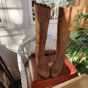 Ladies size 9 tan boots